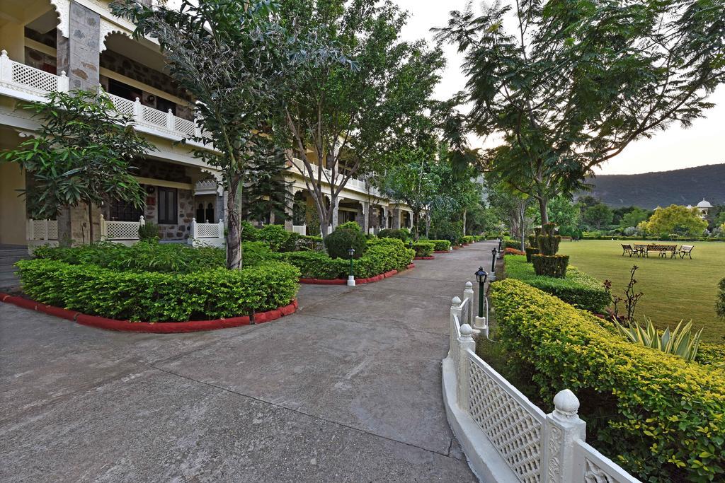 The Udaibagh Hotel Udaipur Eksteriør billede