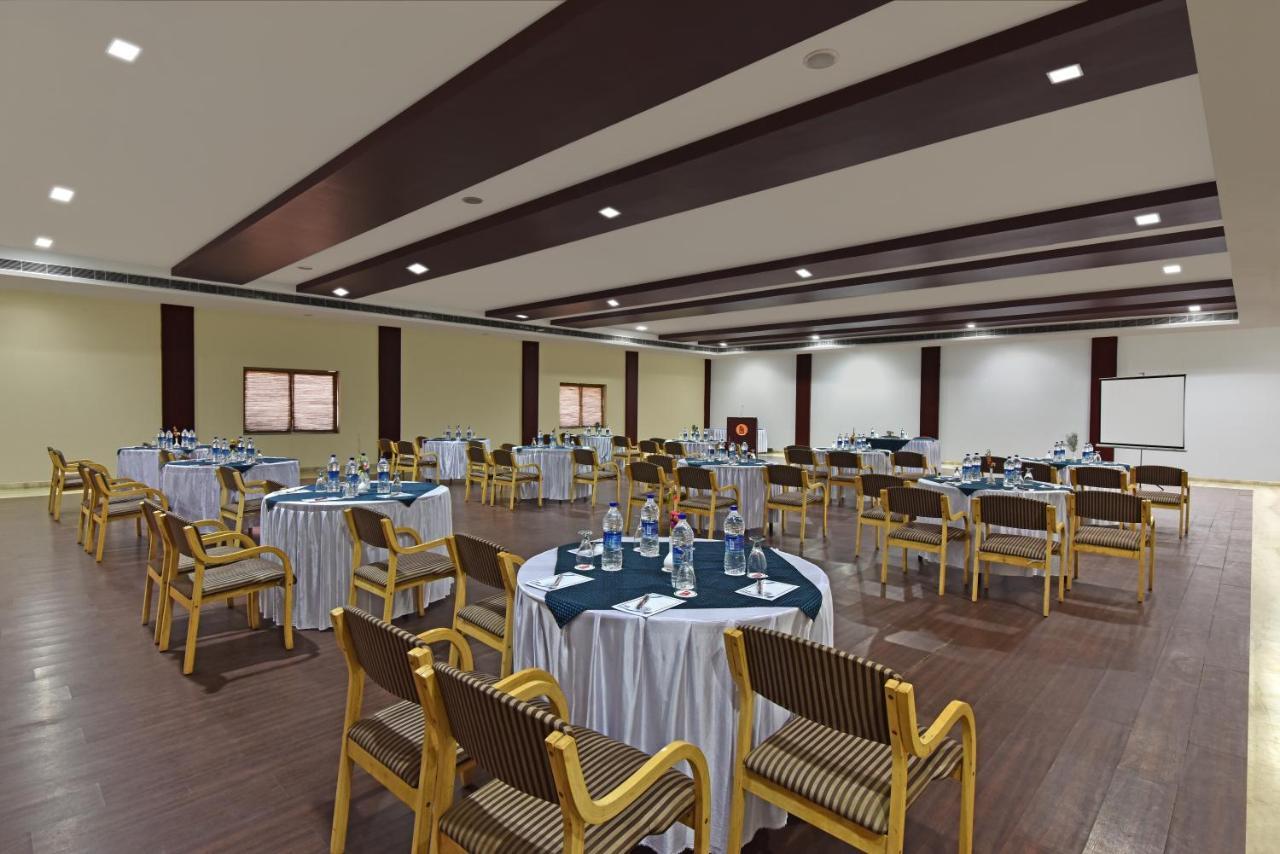 The Udaibagh Hotel Udaipur Eksteriør billede