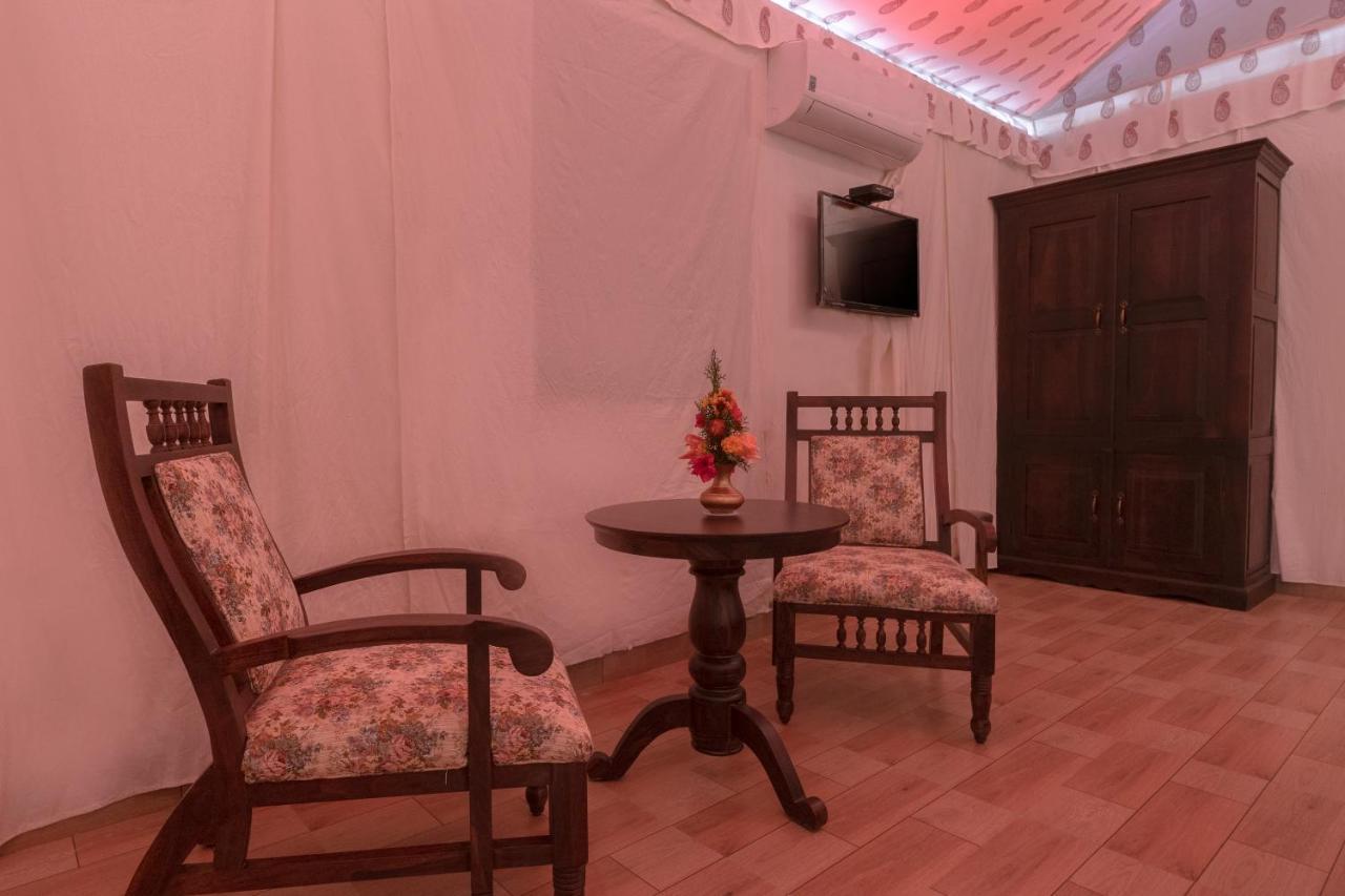 The Udaibagh Hotel Udaipur Eksteriør billede